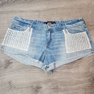 HOLLISTER Short Short Low Rise Denim Jean Cut Off White Floral Lace Pocket